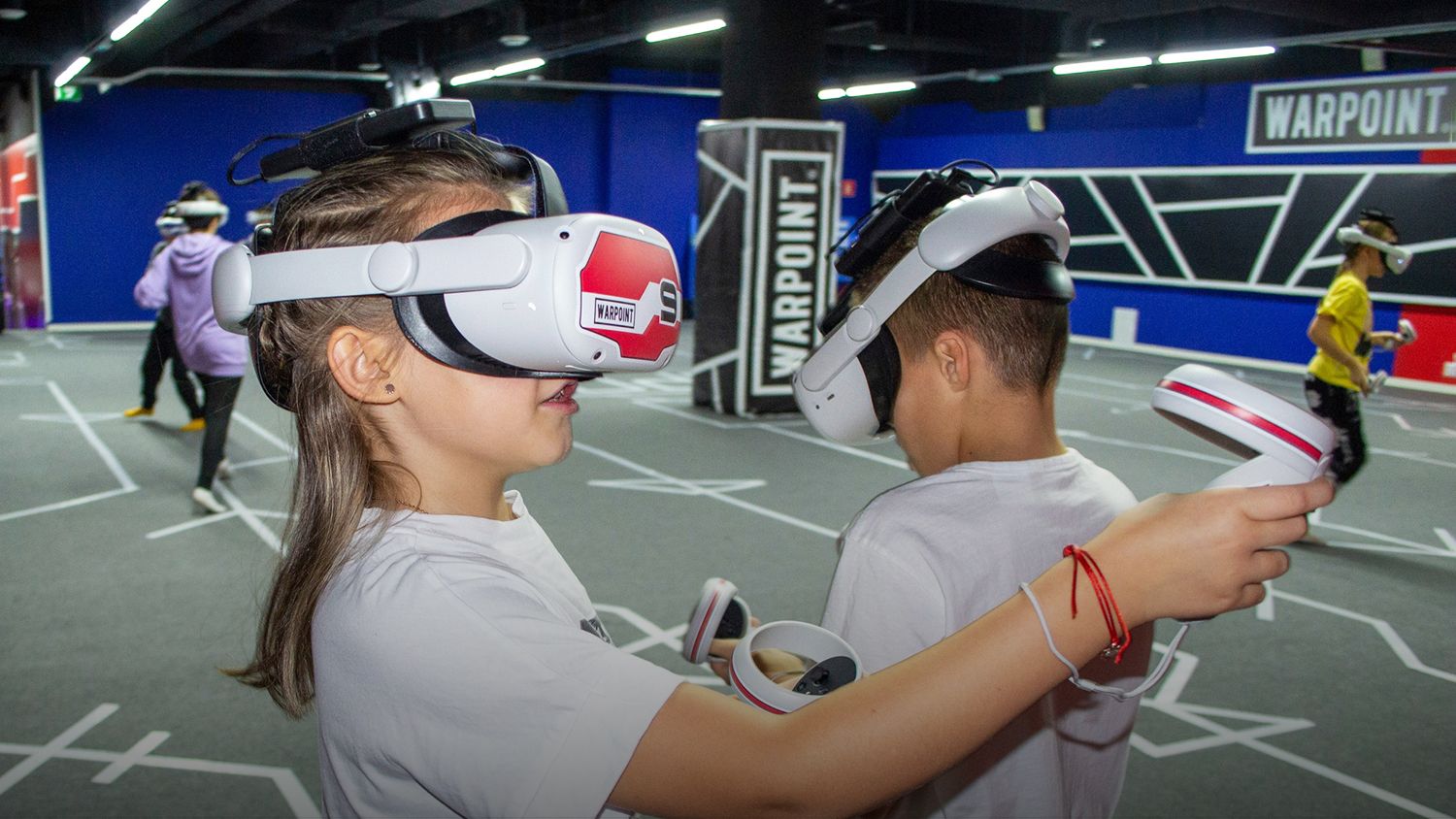 Почувствуй себя персонажем игры: в Мурманске открылась VR-арена